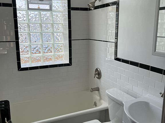3rd image of 1164 Kenmore Ave APT 8
