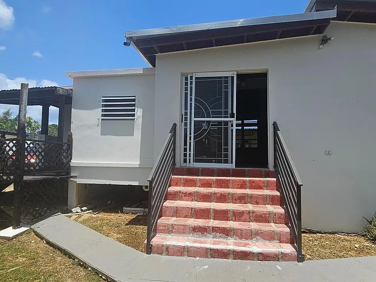 2 Carr Juan Feliciano — Photo 2