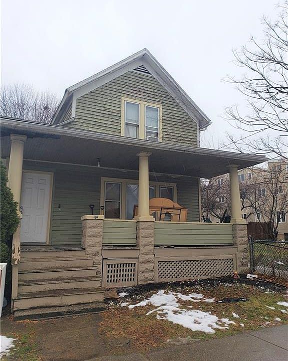 1st image of 1862 W 57th St