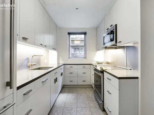 475 Park Avenue 15A image 15 of 16