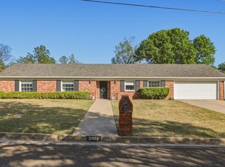 2002 Sunshine Sq, Longview, TX 75601