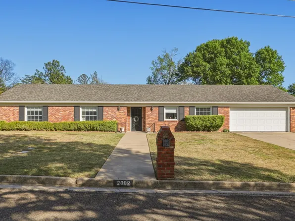 2002 Sunshine Sq, Longview, TX 75601