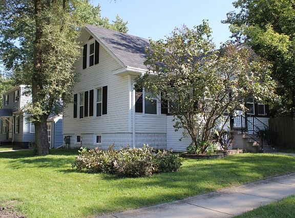 2nd image of 217 N Elmwood Dr
