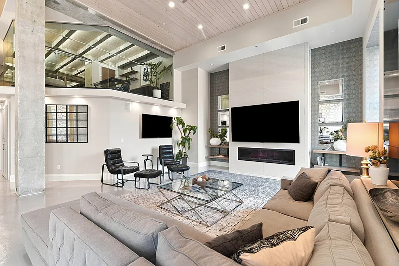 809 W Main Ave #1-303