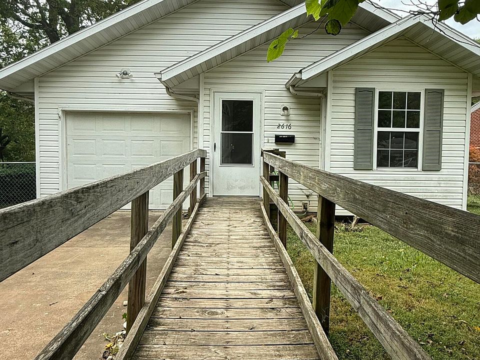 2nd image of 2616 W Page Street