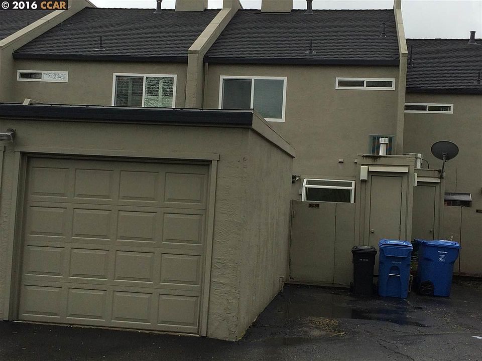 2nd image of 2692 Walnut Blvd