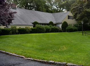 36 Aspen Rd, Scarsdale, NY 10583