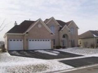 500 N Avon Ct, Oswego, IL 60543
