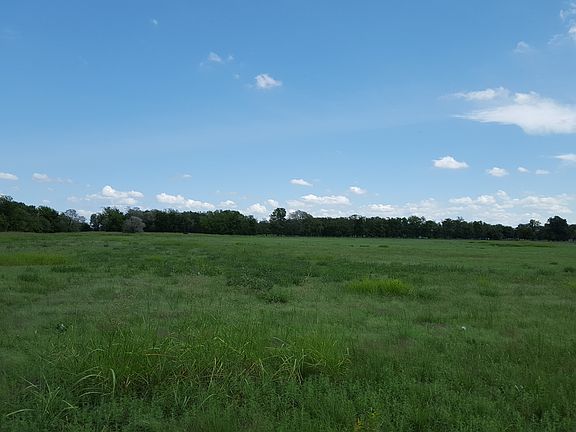 4th image of 10380 E 450 Road