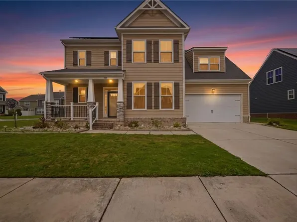 100 Chalmers Dr, Suffolk, VA 23434