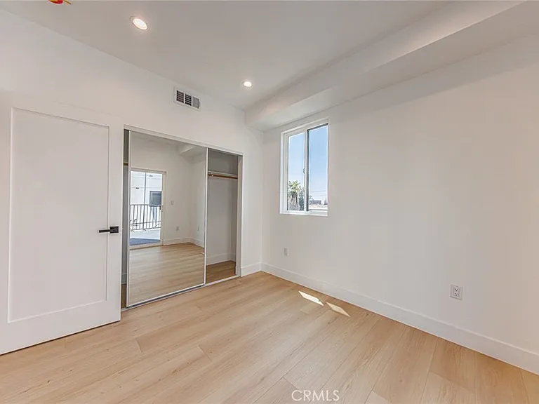 1065 S Corning St #A — Photo 25