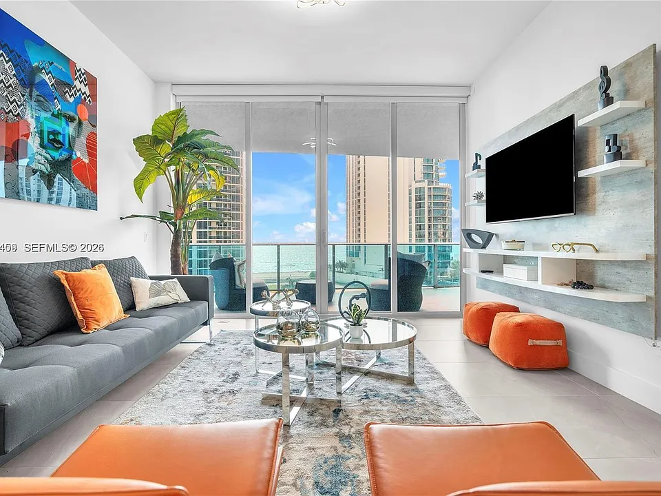 17550 Collins Ave #704