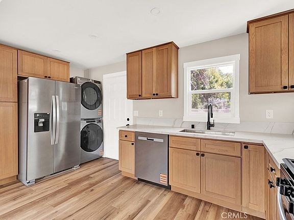 2nd image of 11433 Stewart St