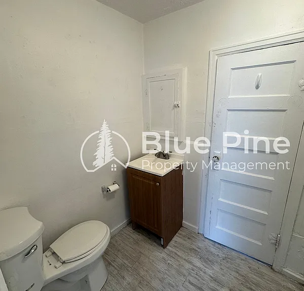 448 H St #2 — Photo 8
