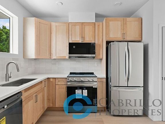 3rd image of 3516 Oak Glen Ln