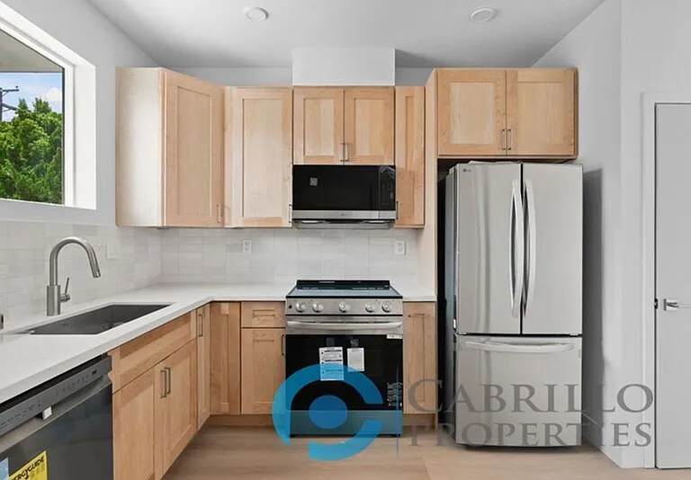 3516 Oak Glen Ln — Photo 6