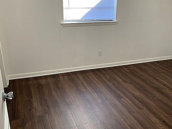 4th image of 3701 Sycamore St