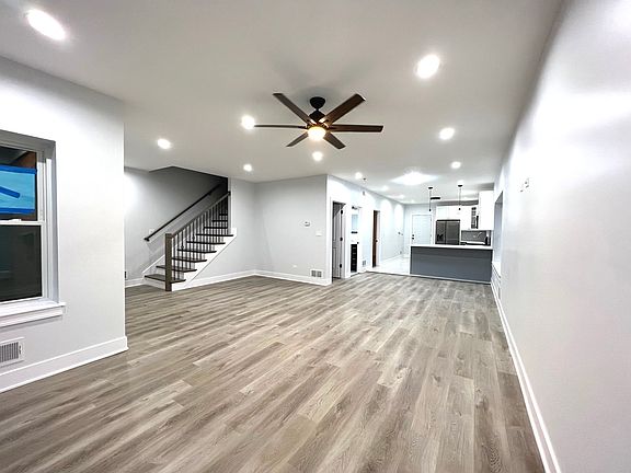 3rd image of 813 S 21st Ave