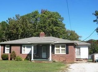 617 Davis St, Greenwood, SC 29646