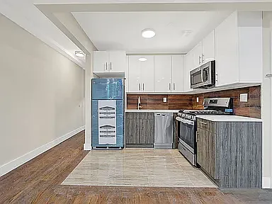 694 E 38th St #2 — Photo 7