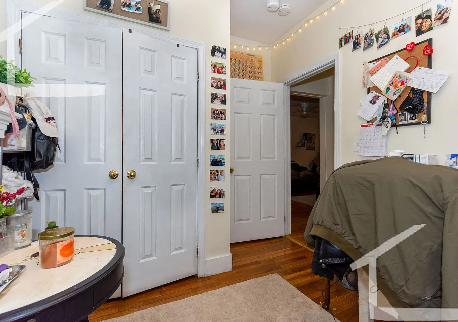 Spacious 3-bed, 1-bath Brookline unit right near BU — Photo 4