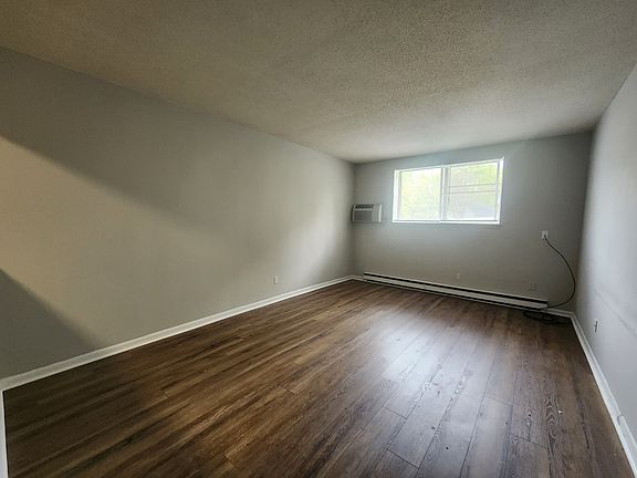 4th image of 104 Lexington Ave #Bb