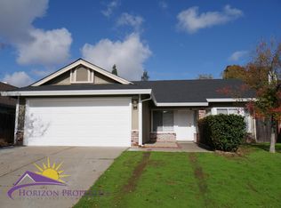 8425 Derosa Ct, Sacramento, CA