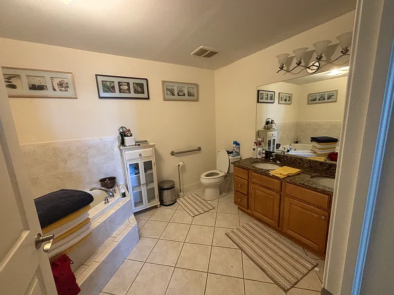 4330 N Neva Ave — Photo 5