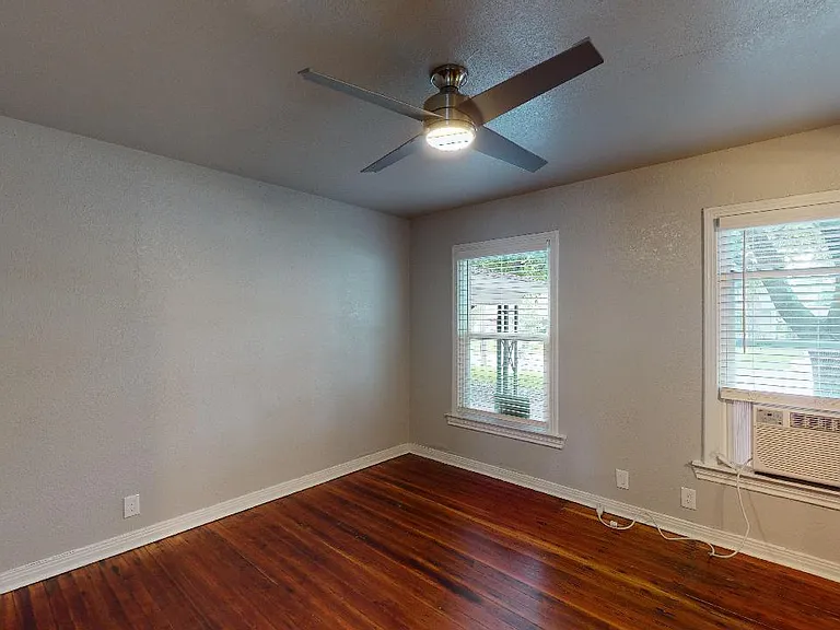 4515 Junius St — Photo 29