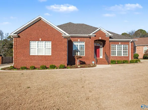 103 Kinsman Cir, Huntsville, AL 35806