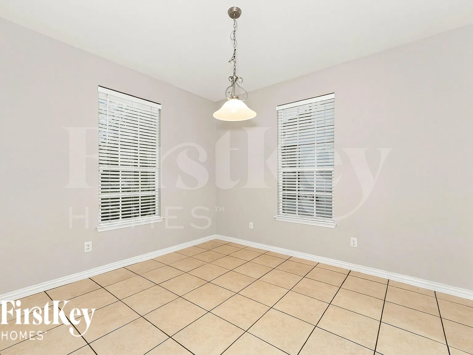 3 bed, 2.5 bath, 1940 sqft, $1,730 — Photo 4