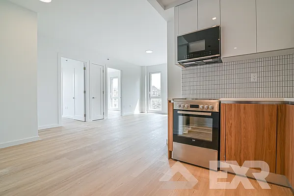 Rented by EXR | media 3