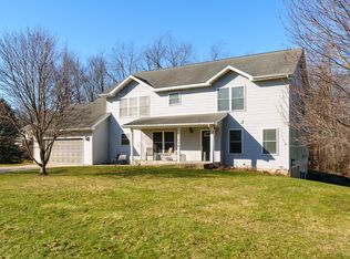 5076 Willowbend Trl, Kalamazoo, MI 49009