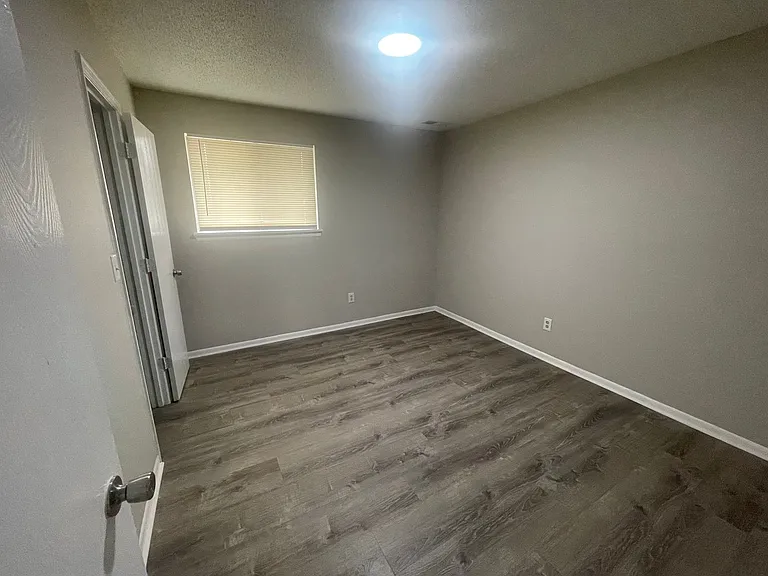 7301 N Moberly Dr #B — Photo 20