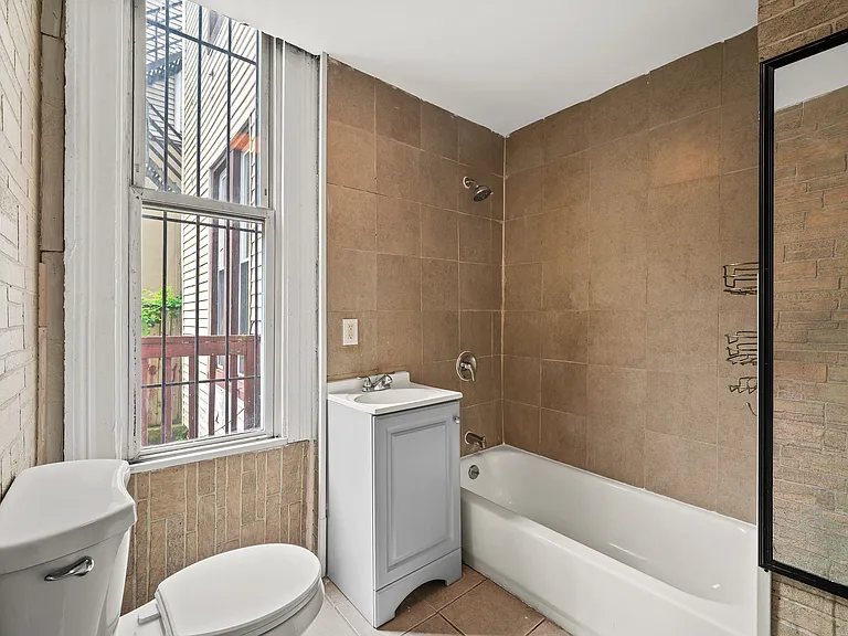 243 Hamilton Ave #1 — Photo 15
