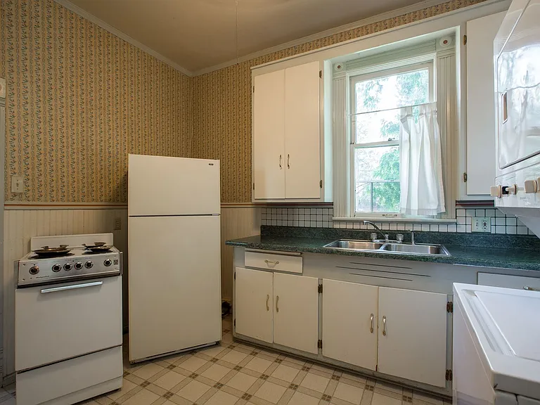 504 W Mountain Ave — Photo 8