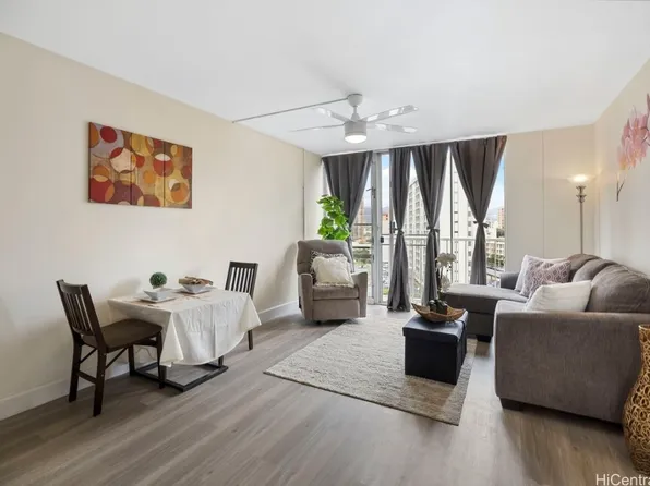 3148 Ala Ilima St APT 704, Honolulu, HI 96818