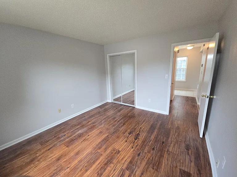 5360 Chatham Hall Dr — Photo 6