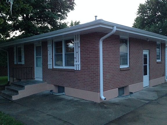 2nd image of 1118 Knox St