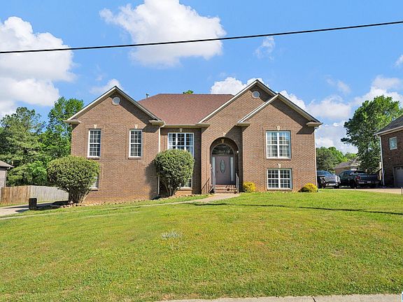 2nd image of 420 Newberry Dr