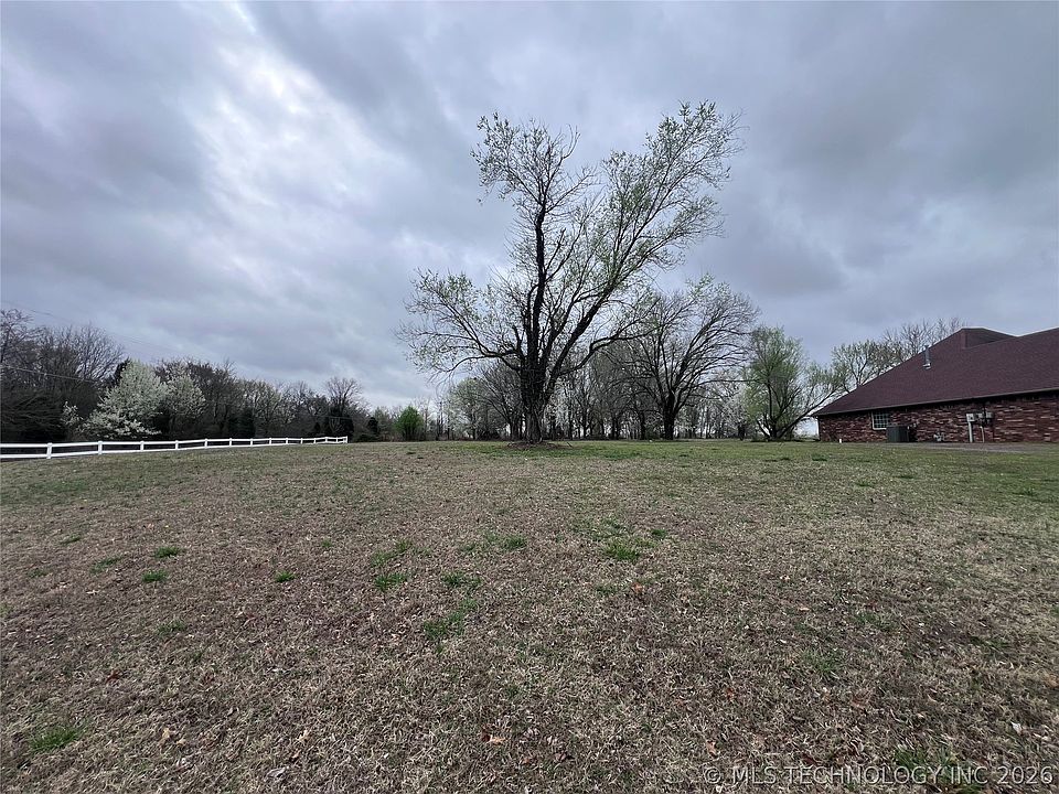 1st image of 4001 Eagle Crest Dr