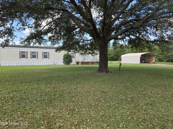 19 Karly Dr, Carriere, MS 39426