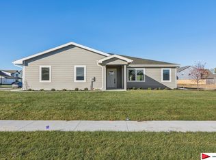1216 Valley View St, Valley, NE 68064
