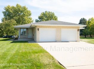 1402 State St, Ottawa, IL 61350