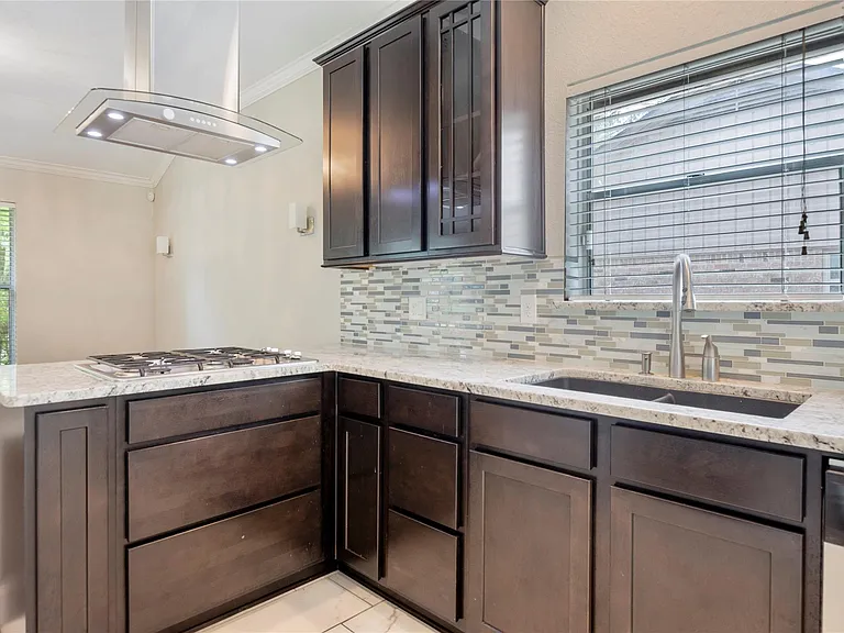 4023 Bayou Grove Dr — Photo 10