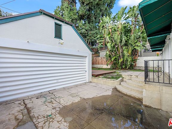 4th image of 8085 Selma Ave