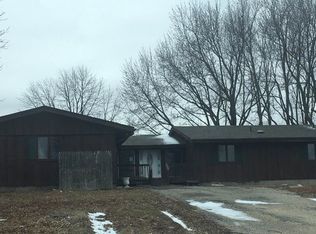 11219 White Oaks Rd, Harvard, IL 60033