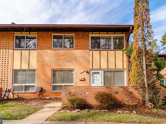 2nd image of 10109 Fair Woods Dr