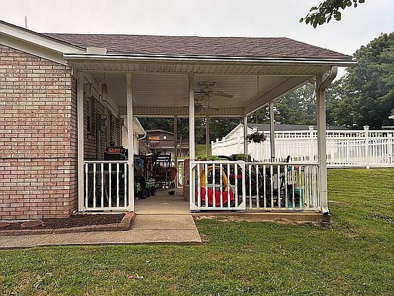 5th image of 709 Wayland Dr