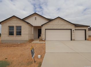 17442 Buffalo Grass Ln, Elmendorf, TX 78112